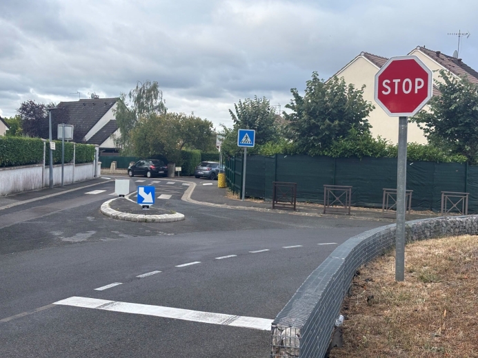 Rue de Bessancourt - Deux nouveaux STOP
