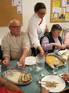 article : Repas des seniors - photo: repas des seniors au foyer club (c) Chloé Lafitte