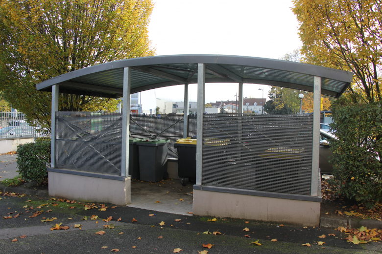 poubelles au clos st pierre