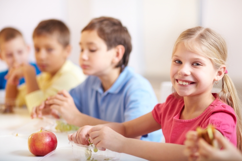 Cantine - repas - scolaire - restauration