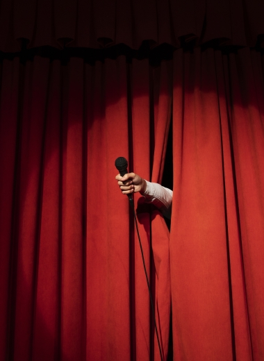 Théâtre - rideau - micro