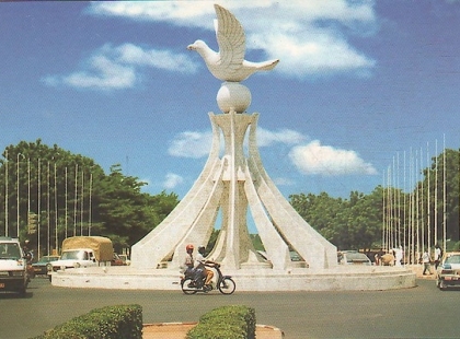 Sculpture de la Colombe de la Paix — Togo
